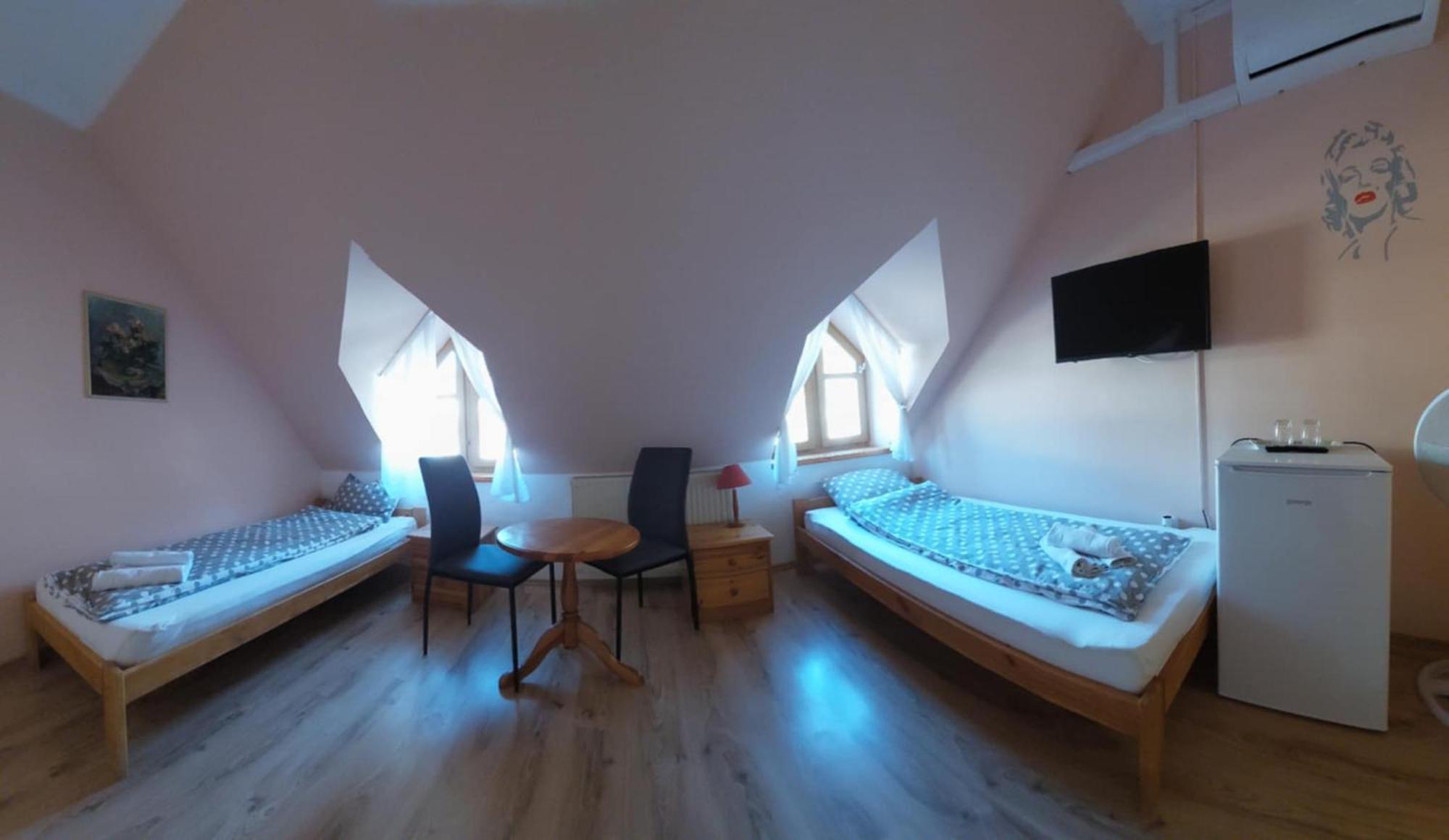 Bed and Breakfast Diana Fogado Keszthely Exterior foto